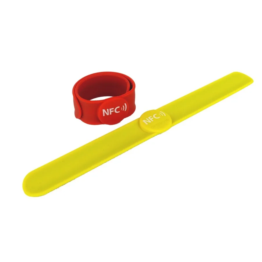 Einstellbares RFID Schnapparmband (Wristband) in versch. Farben mit  Wunschchip jetzt bestellen